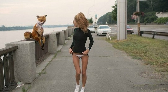 Упоротая лисичка и бегущая девушка