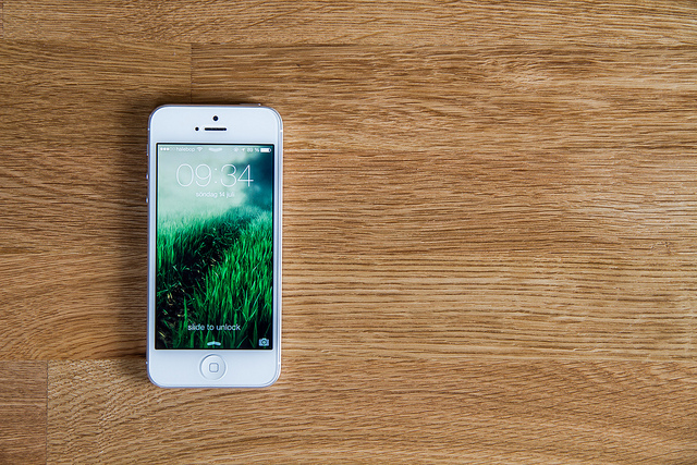 Почему iPhone 5 сняли с производства?