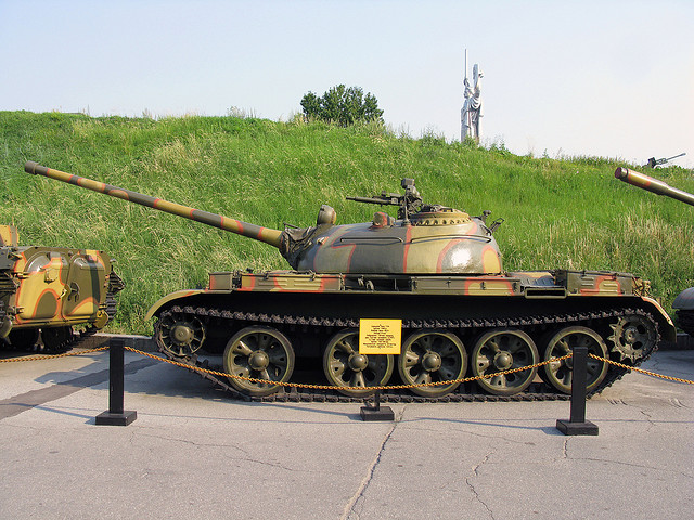 Чем оборудовать танк Т-54?